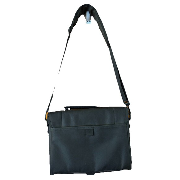 New Init Portable DVD Player Car Case And Up To 10" With Handle & Shoulder Strap - Picture 3 of 10